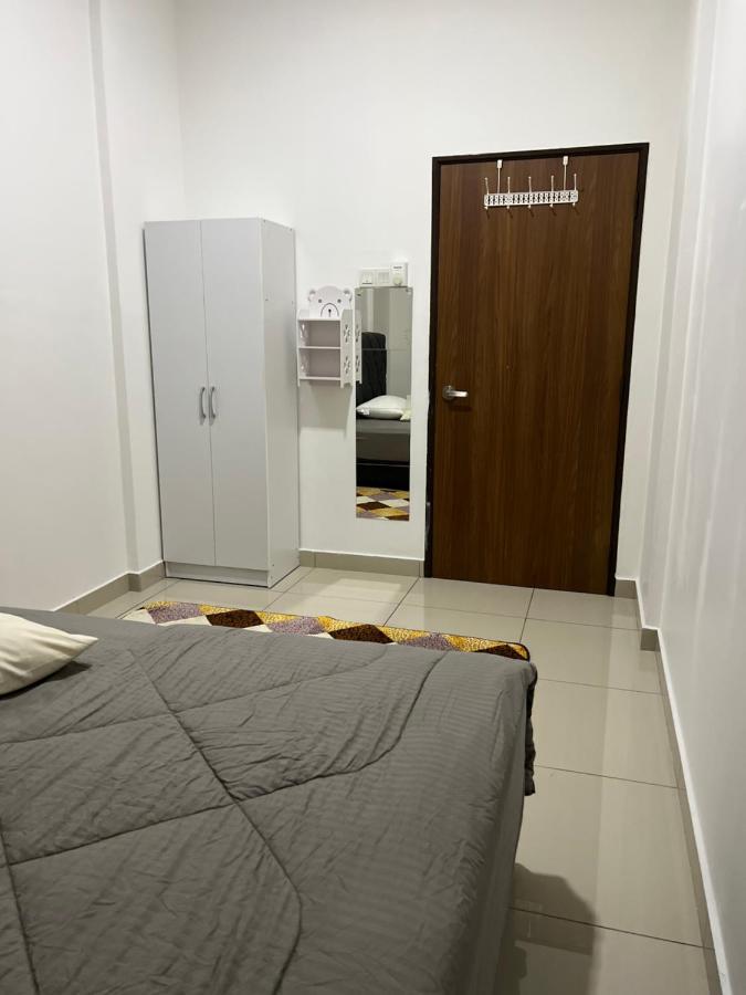 Ilsham Guest House @ Seroja Hills Bbst Sepang Exterior foto