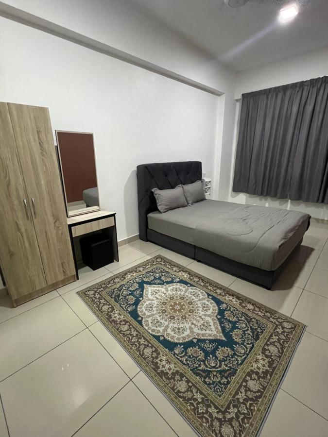 Ilsham Guest House @ Seroja Hills Bbst Sepang Exterior foto