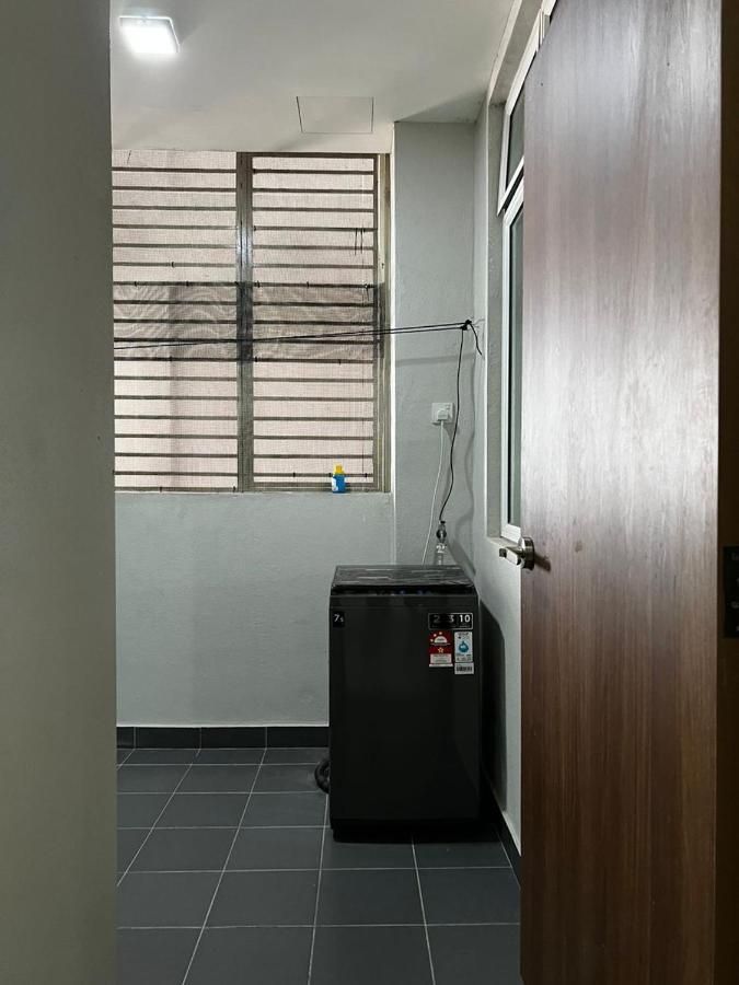 Ilsham Guest House @ Seroja Hills Bbst Sepang Exterior foto