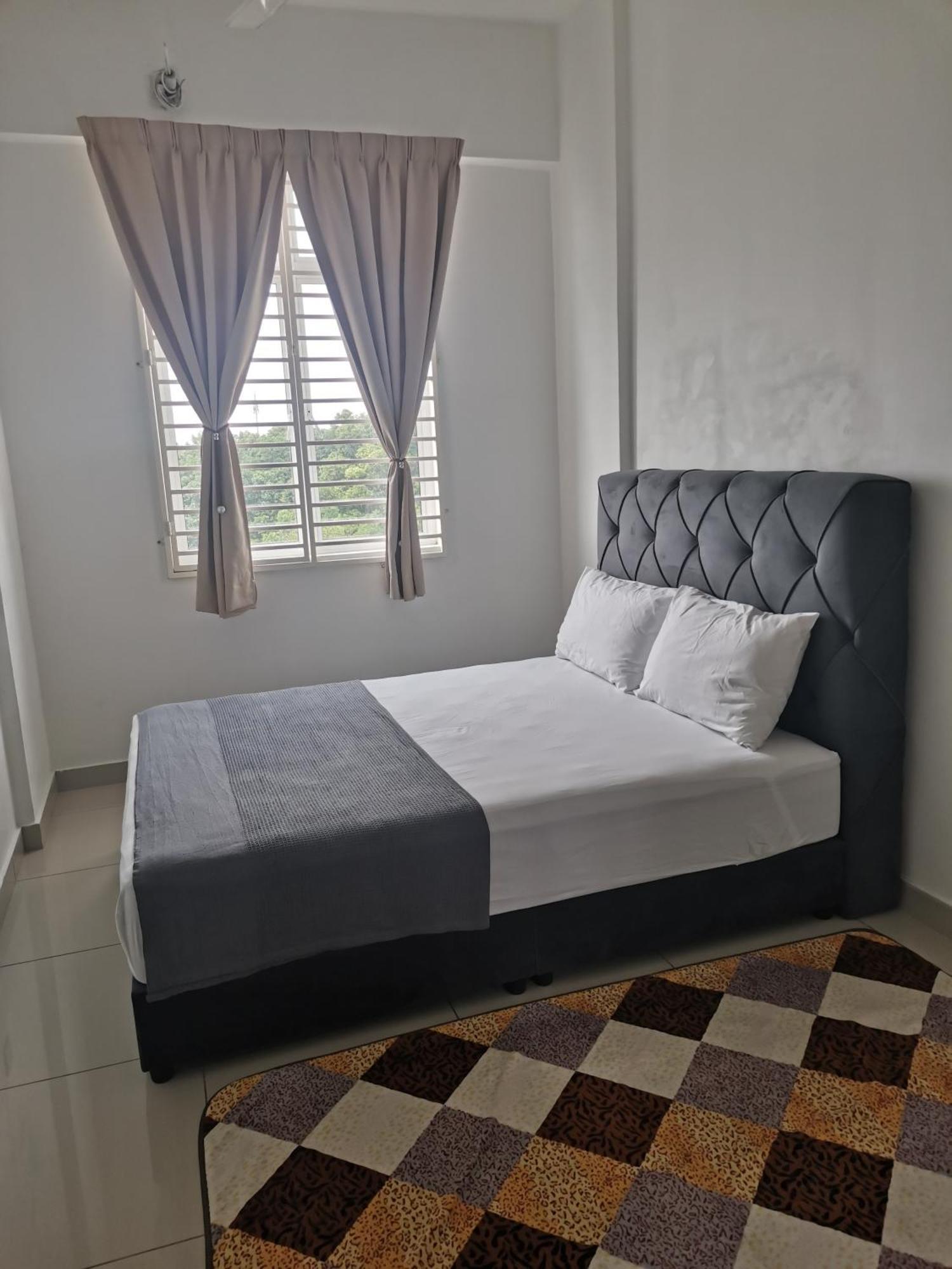 Ilsham Guest House @ Seroja Hills Bbst Sepang Exterior foto